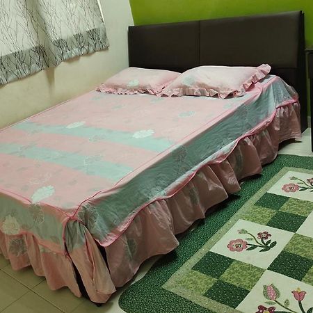 Muslim Dinaim Homestay Tanjong Malim Buitenkant foto