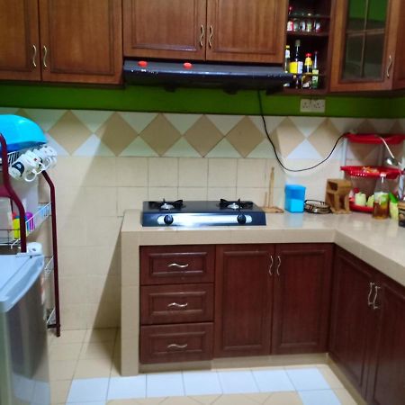 Muslim Dinaim Homestay Tanjong Malim Buitenkant foto