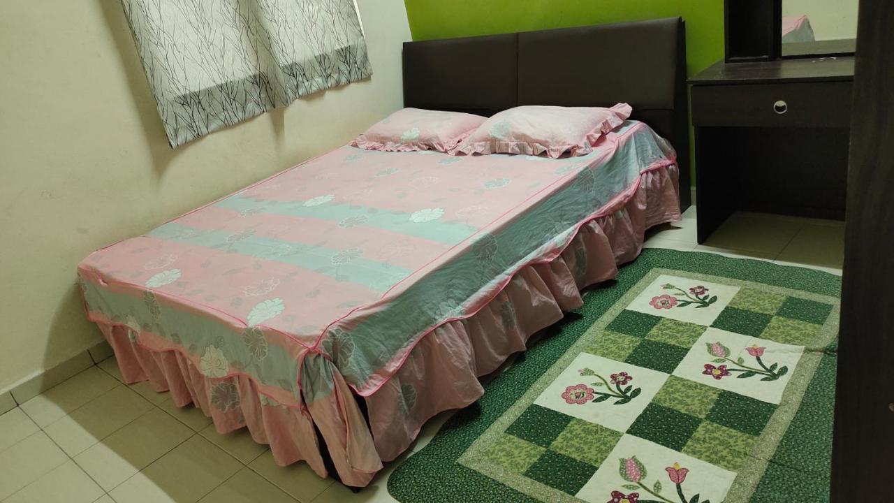 Muslim Dinaim Homestay Tanjong Malim Buitenkant foto