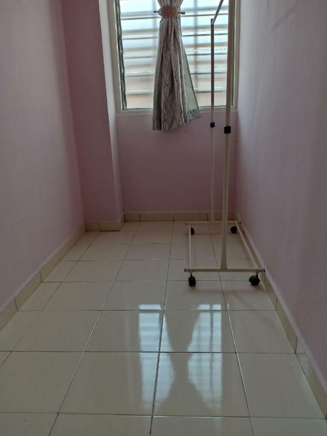 Muslim Dinaim Homestay Tanjong Malim Buitenkant foto